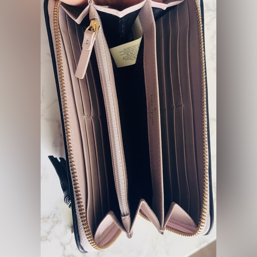 Kate Spade Wallet - Picture 5 of 5